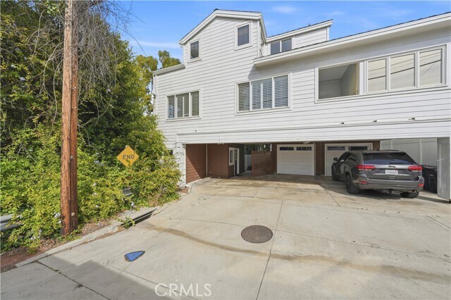 Building Photo - 315 Goldenrod Ave