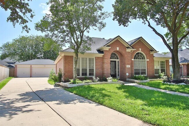 Building Photo - 5522 Island Breeze Dr