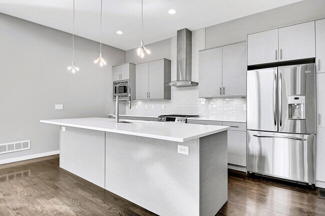 Building Photo - 28424 Tepees Way