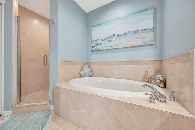 Building Photo - 530 S Gulfview Blvd