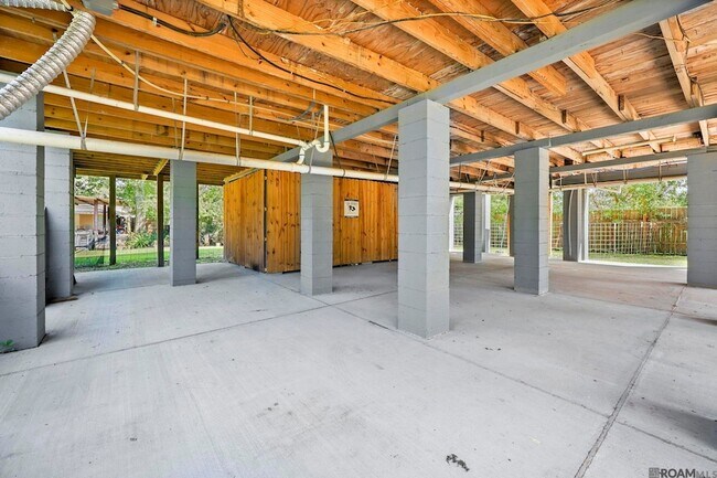 Building Photo - 32027 Pats Ln