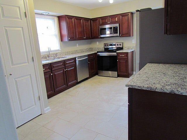 Building Photo - 2948a Candlelight Way