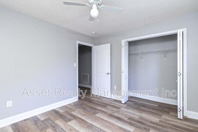 Building Photo - 7005 Buddy J Ln