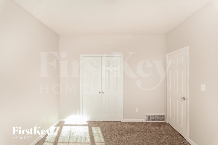 Building Photo - 4566 Tulip Bend Dr