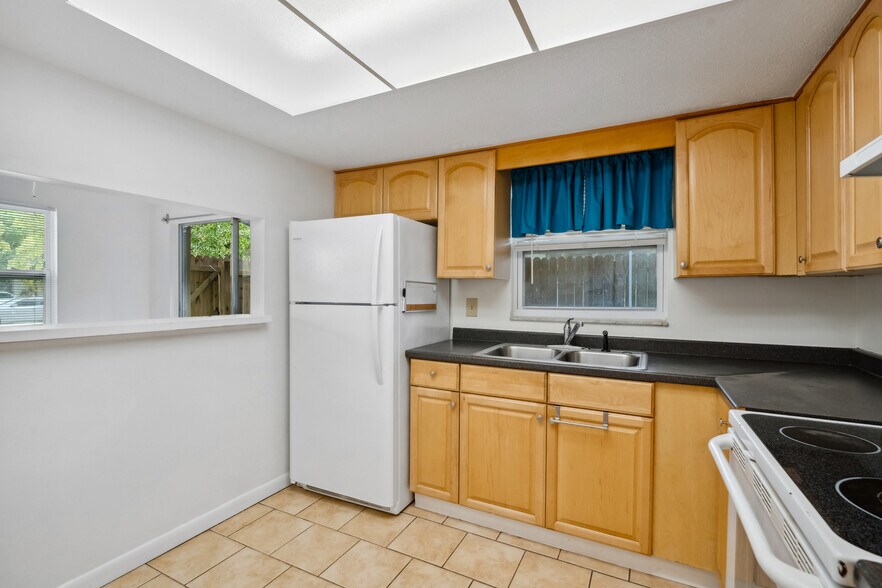 Building Photo - 1108 Amble Ln