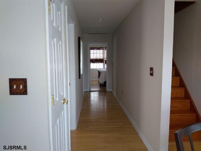 Building Photo - 20 N Swarthmore Ave