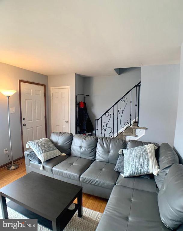 Building Photo - 4055 Cardin Pl
