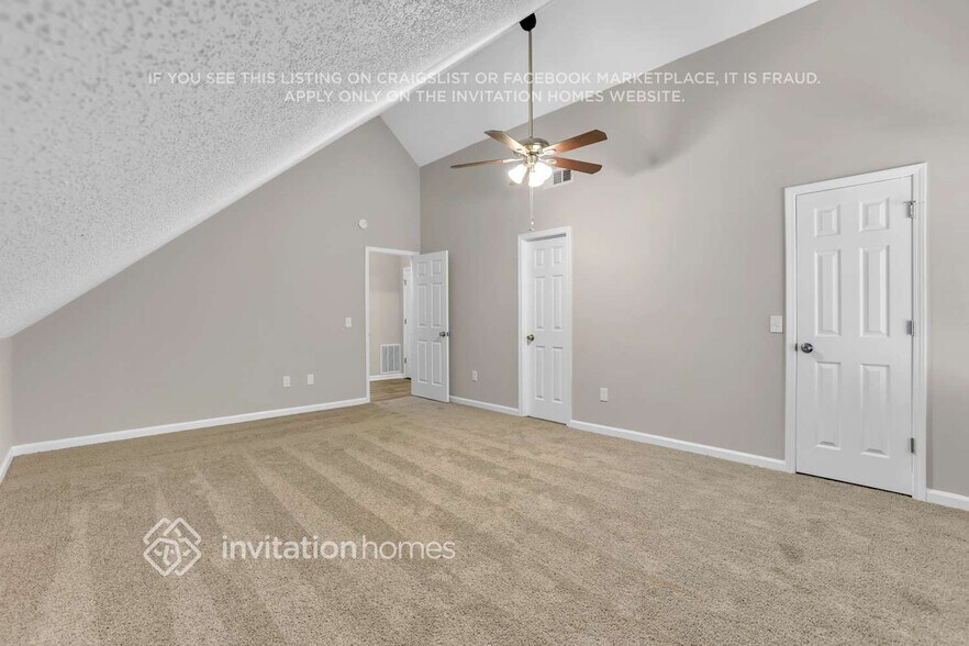 Building Photo - 7097 Stonecreek Dr