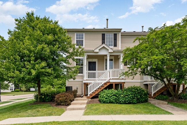 Primary Photo - 1464 Cambria Dr