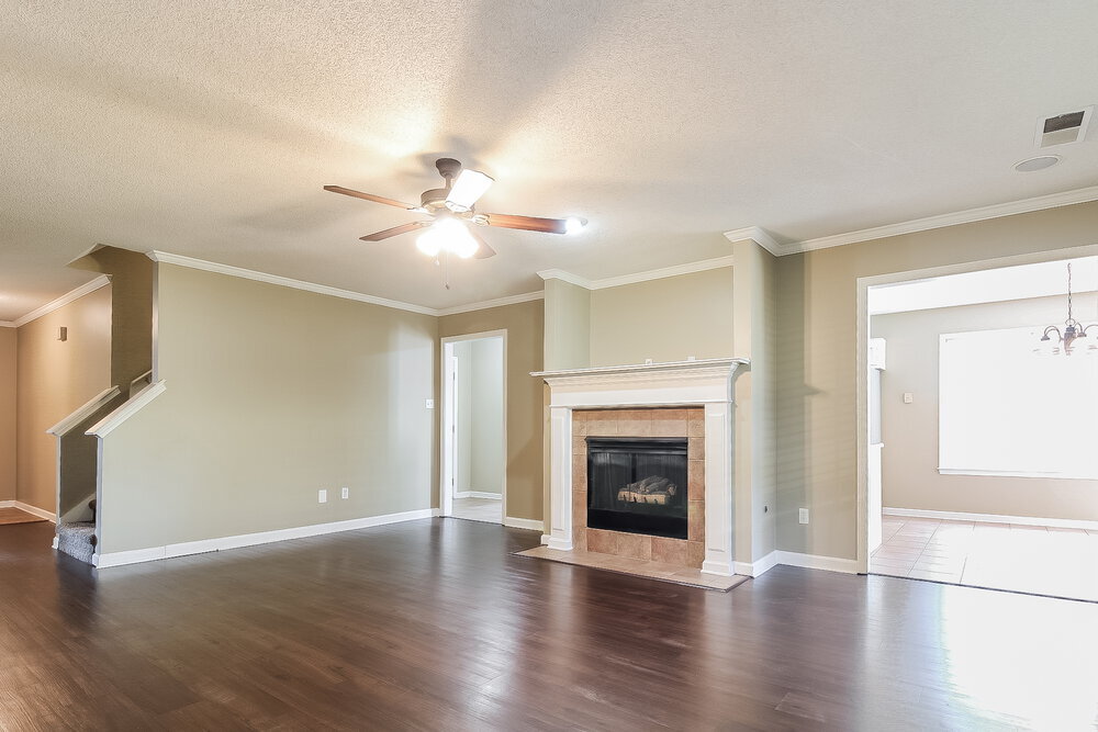 Building Photo - 455 Timber Way S