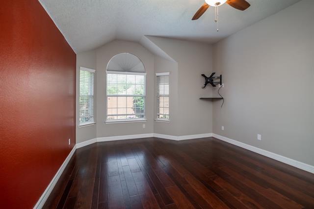 Building Photo - 806 Amber Ct