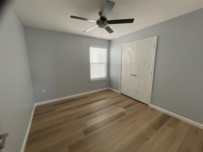 Building Photo - 3401 Sand Dunes Ave