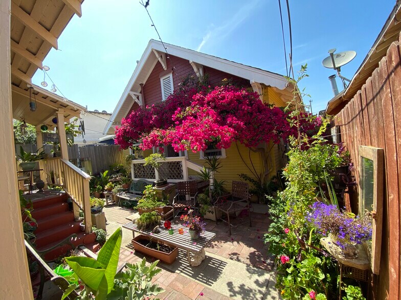 Building Photo - 32 23rd Ave