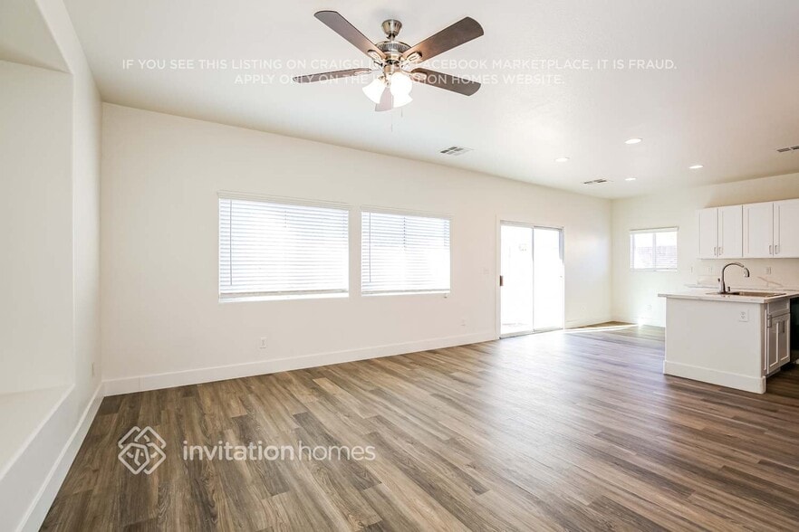 Building Photo - 6437 Casamar St