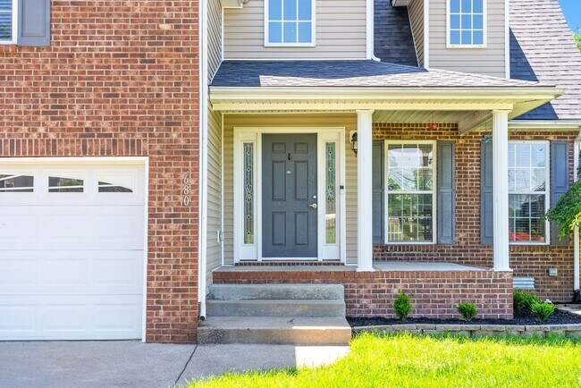 Building Photo - 680 Foxfield Dr