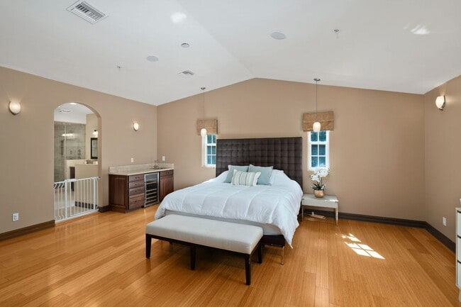 Building Photo - 4630 Esparto St