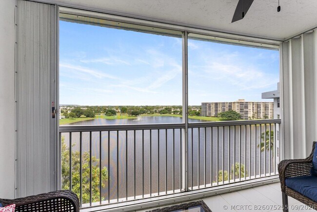 Building Photo - 3051 N Course Dr