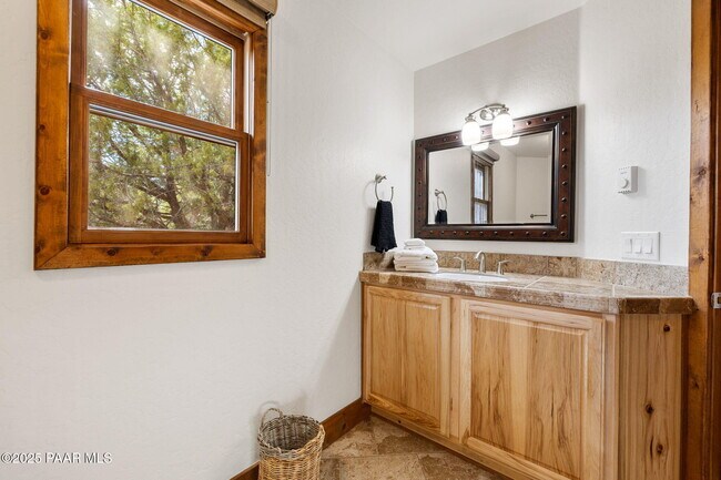 Building Photo - 14415 N Sandia Ln