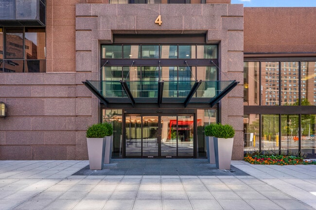 Building Photo - 4 Martine Ave