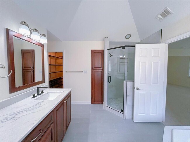Building Photo - 280 Graystone Way