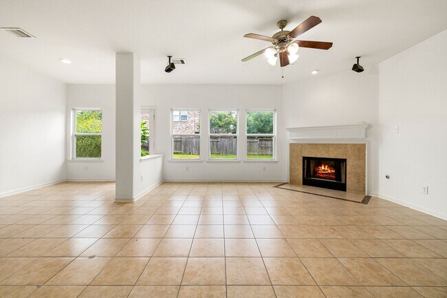 Building Photo - 9415 Herons Grove Ln