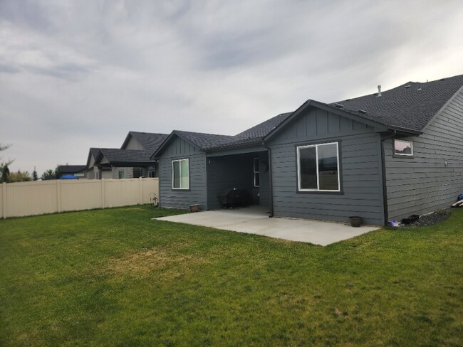 Building Photo - 13336 N Telluride Loop