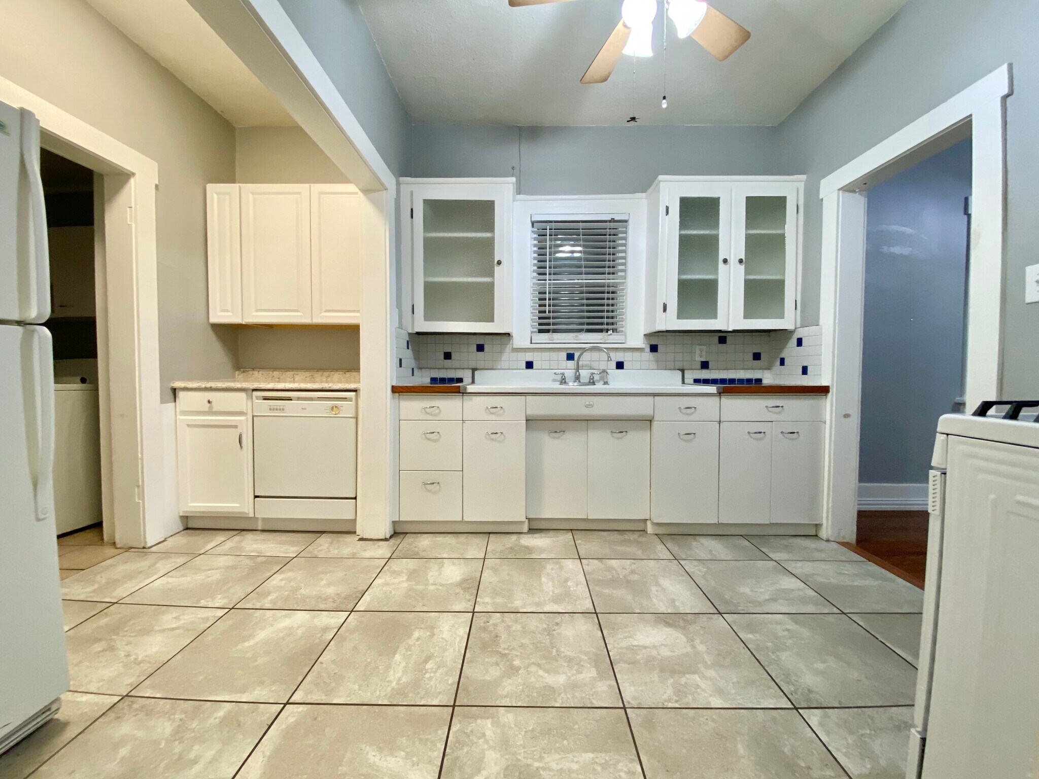 Kitchen - 2812 NW 15th St