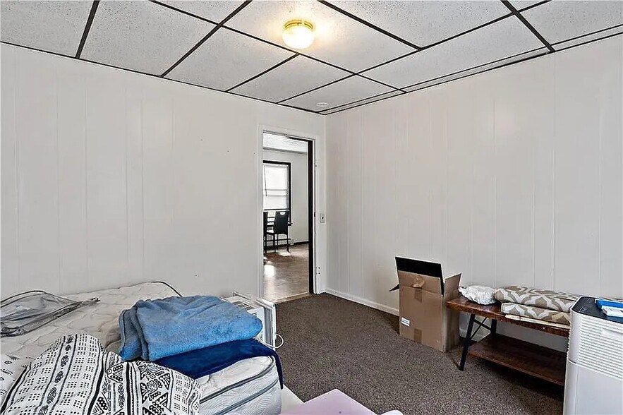 Building Photo - 102 Francis Ave