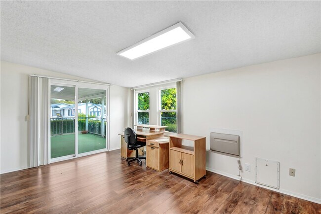 Building Photo - 33828 Plowshare Rd