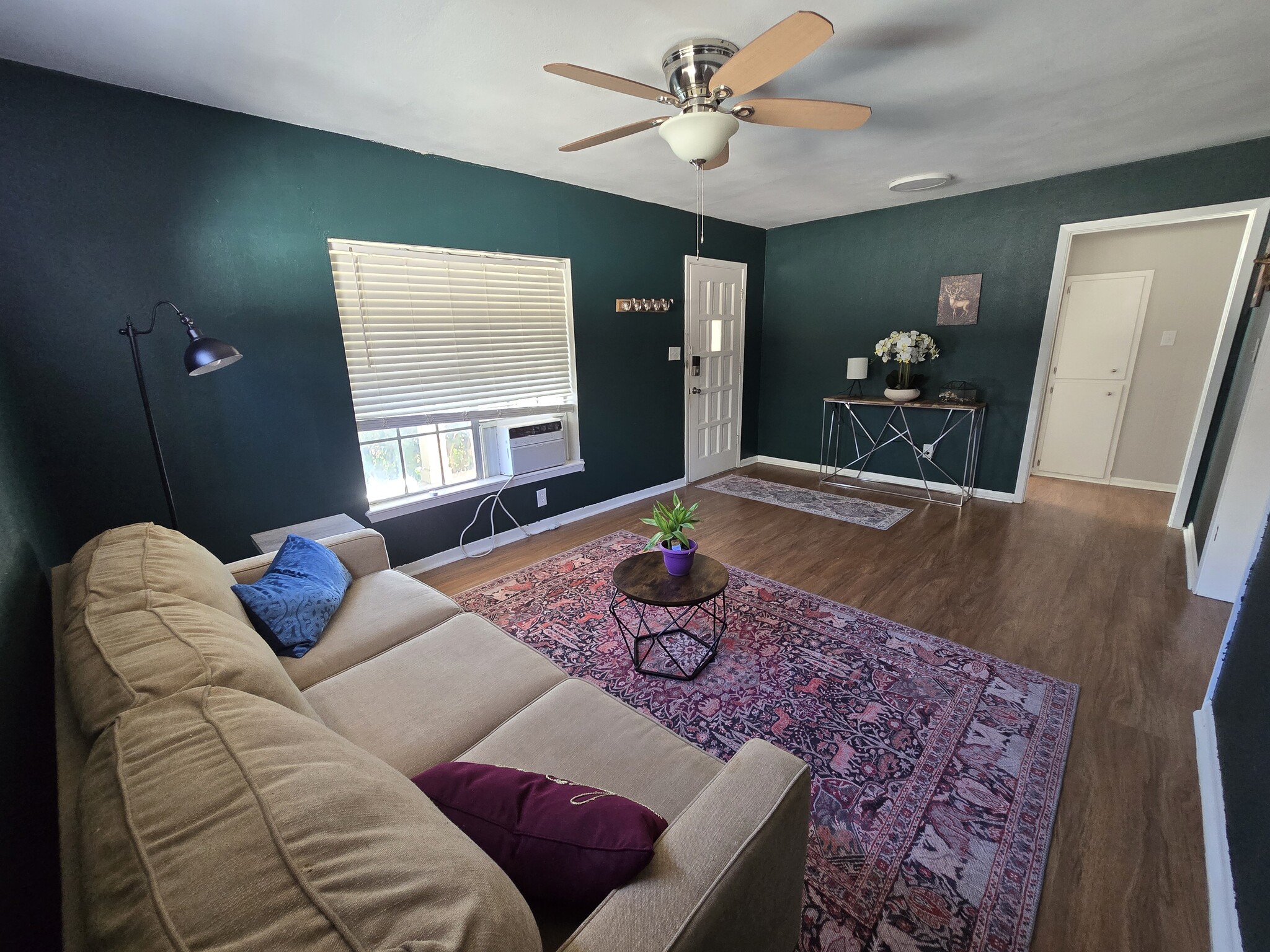 Building Photo - 10608 Georgian Dr