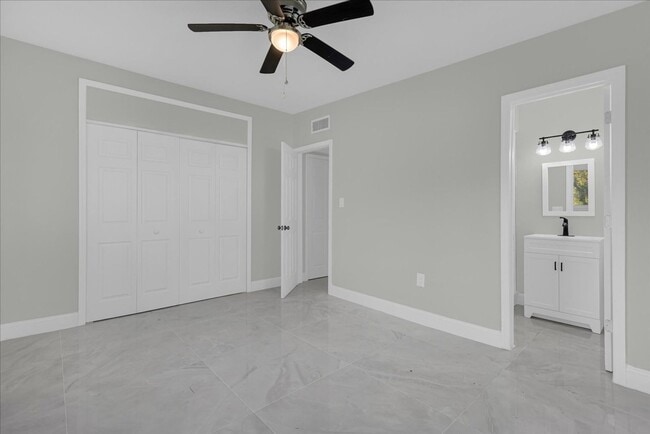 Building Photo - Fantastic 3 Bed / 2 bath Home - Section Ei...