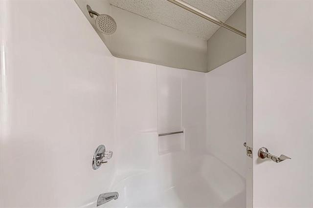 Building Photo - 420 Lucille St