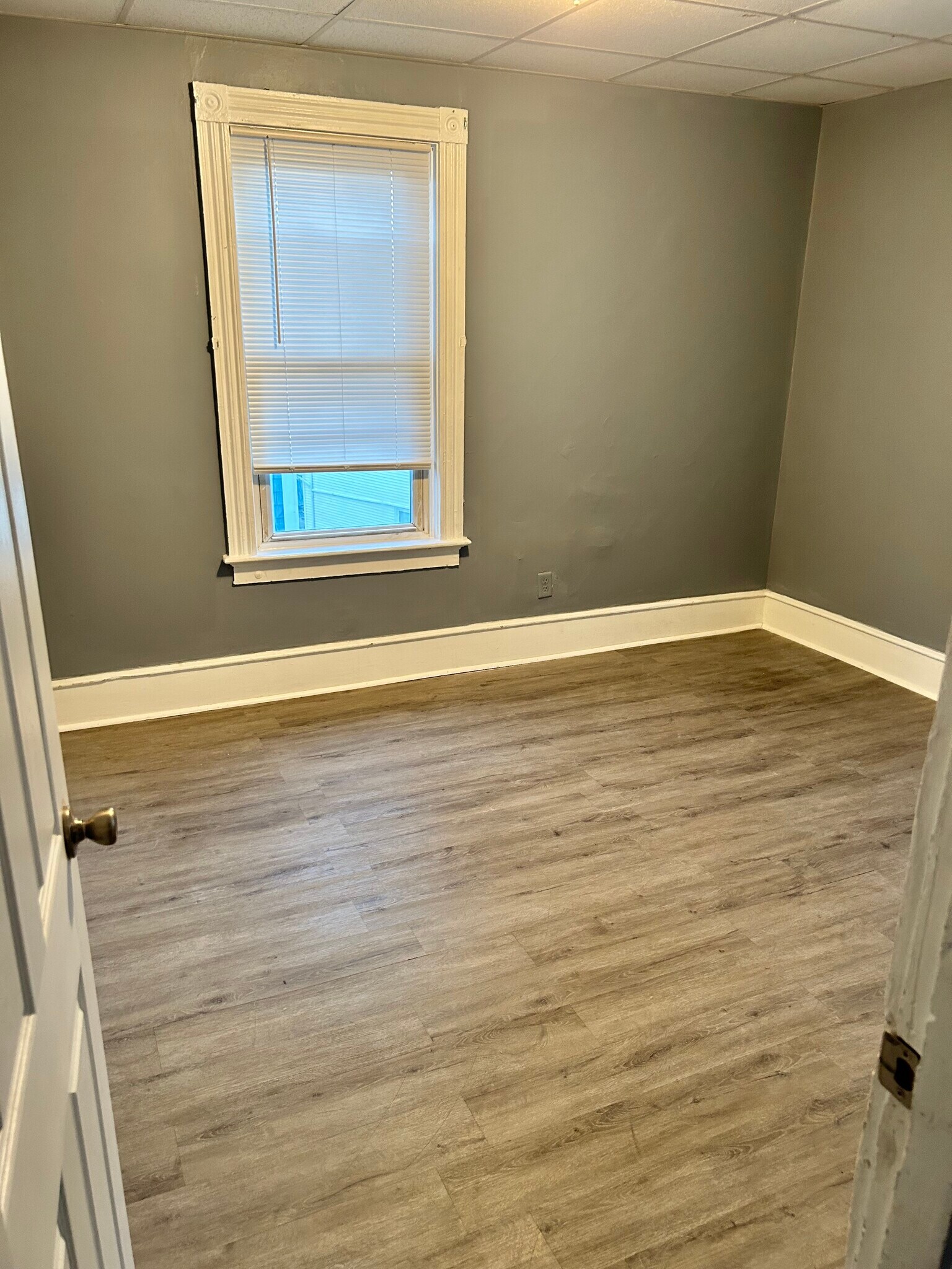 Building Photo - 18 John St