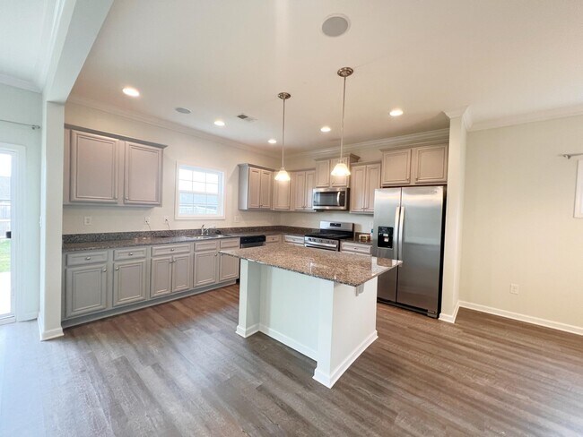 Building Photo - 720 Stilmore Dr