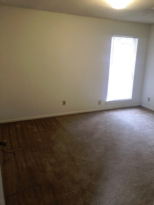 Building Photo - 6809 Alford Dr