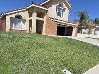 Building Photo - 24430 Robinwood Dr