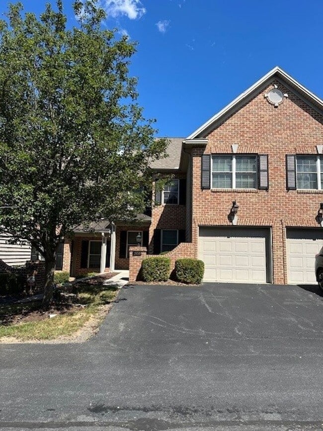Primary Photo - 5035 Mendenhall Dr.