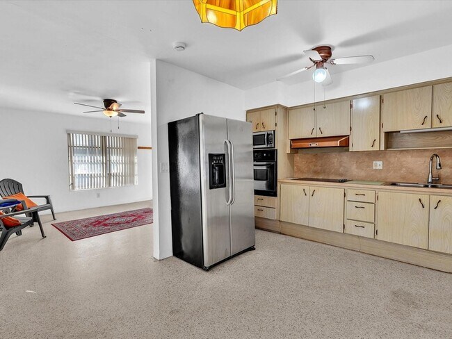 Building Photo - 2191 NE 172nd St