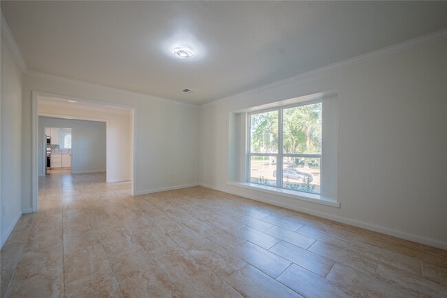 Building Photo - 1923 Big Horn Dr