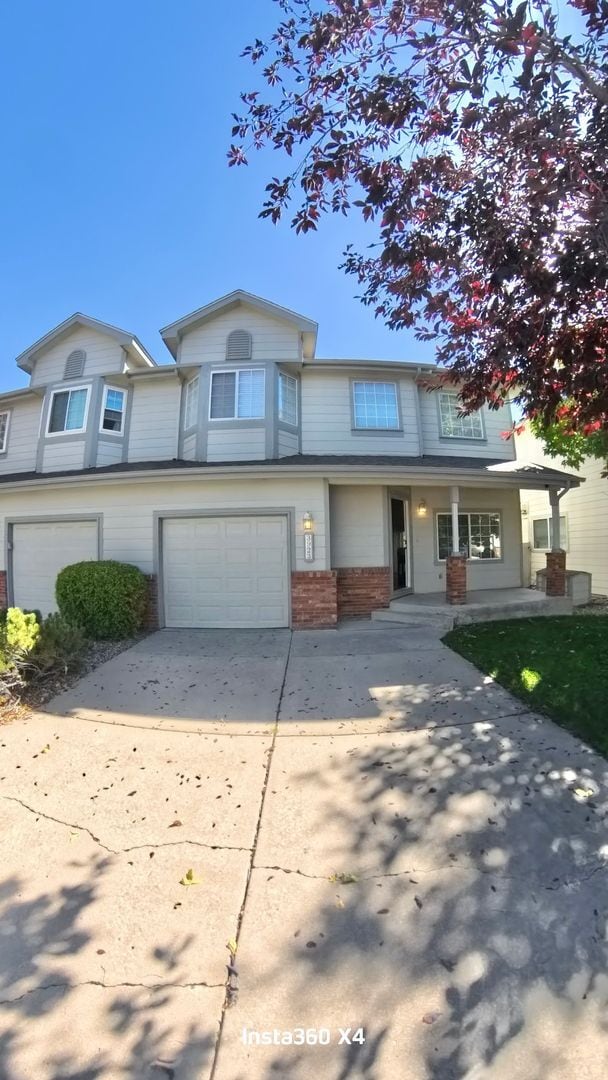 Primary Photo - 3923 Leah Heights