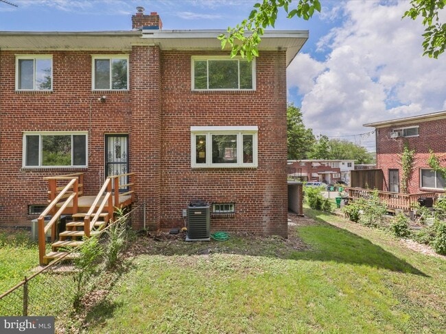 Building Photo - 5026 Roseld Ct
