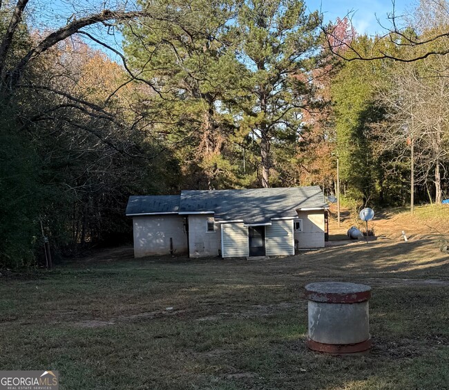 Building Photo - 351 Bethany Church Rd