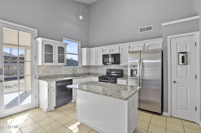 Building Photo - 12448 Tierra Madre Rd