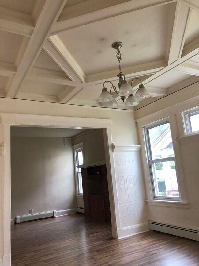 Building Photo - 41LA