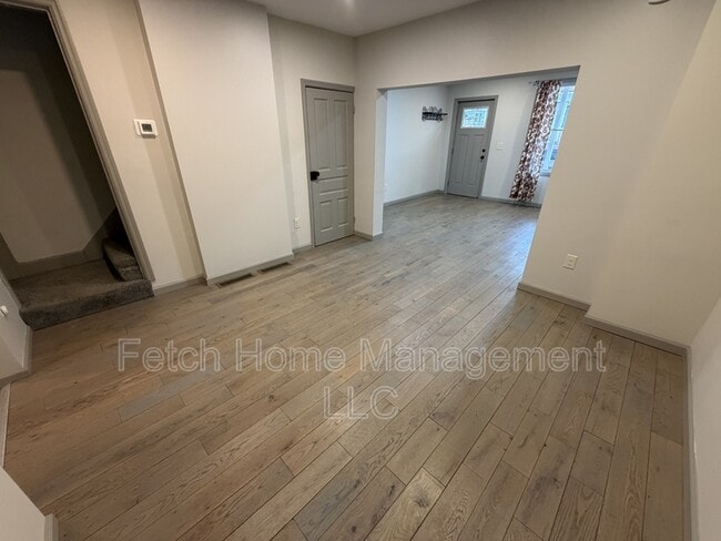 Building Photo - 34 N Lee St