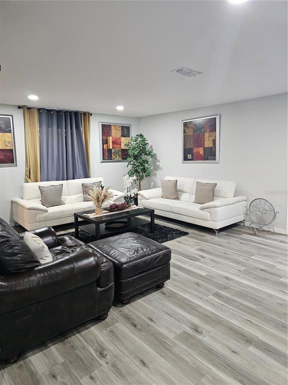 Building Photo - 1745 Foxcreek Ln