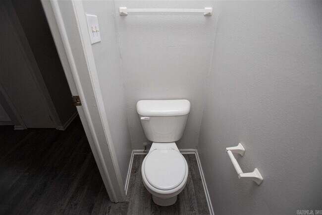 Building Photo - 2111 Scotty Ct