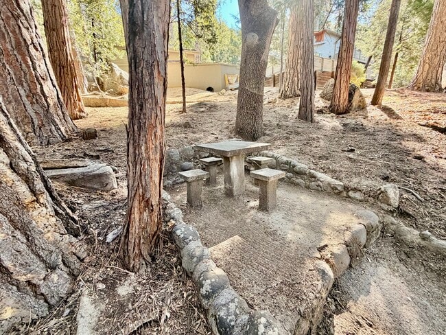 Building Photo - 25890 Wayne Rd