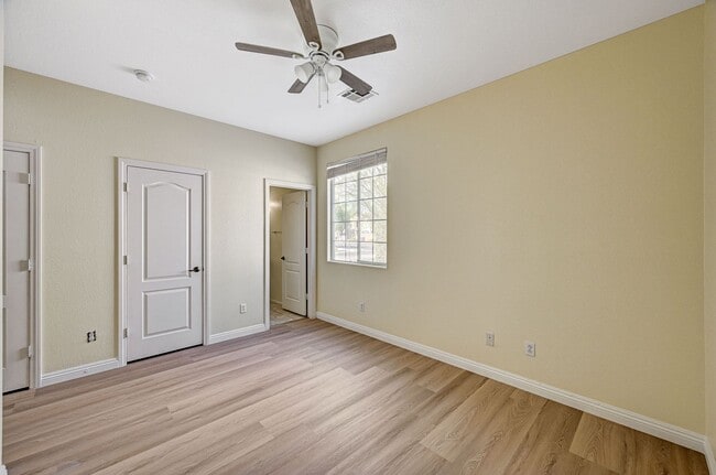 Building Photo - Southern Terrace Single Family Home