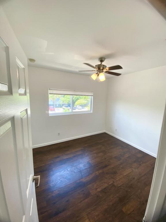 Building Photo - 820 NW 2nd Ave